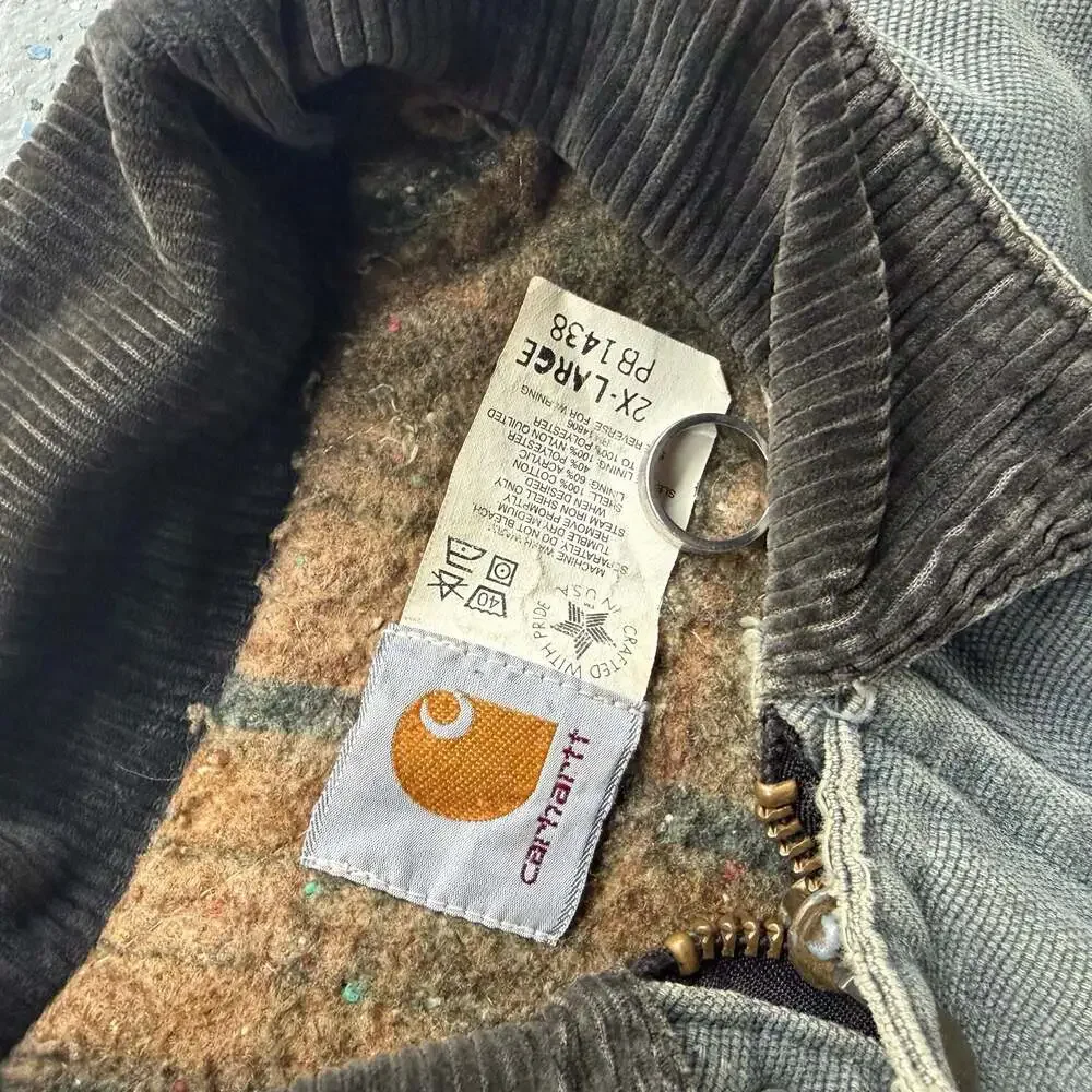 Carhartt gently used